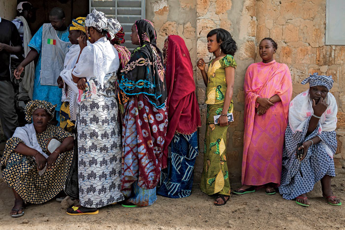  Malians wait to cast their ballots during the second round of the 2013 presidential election in Timbuktu, Mali.   Photo: Marco Di Lauro/Reportage by Getty Images 